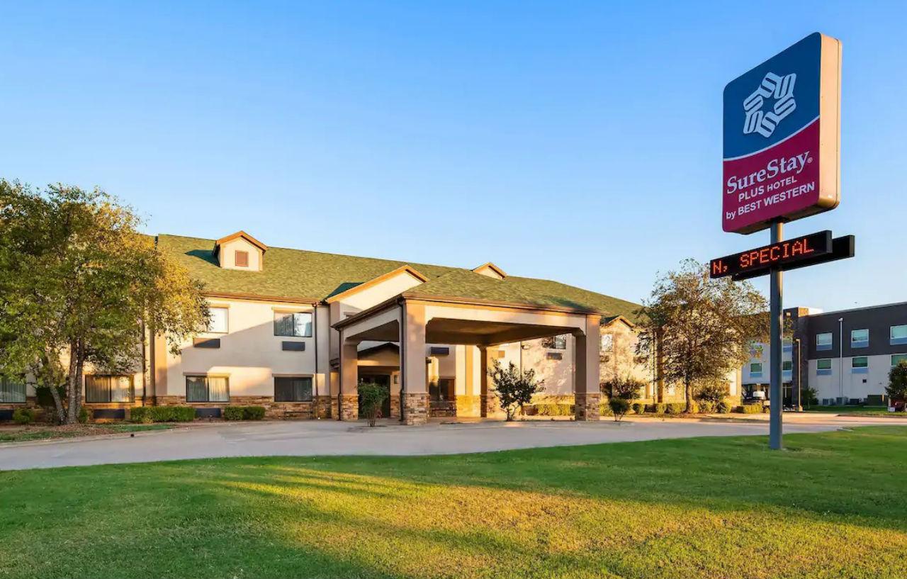 Days Inn By Wyndham Coffeyville Exterior photo